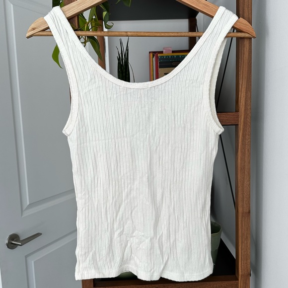 Reformation Simple tank - Picture 3 of 4